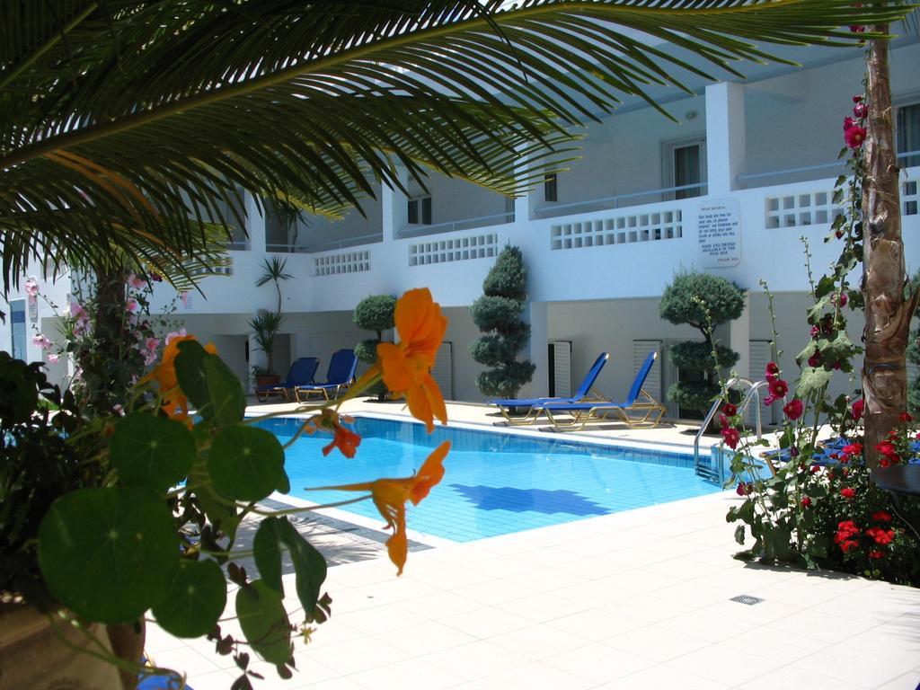 Emerald Hotel Malia Exteriör bild
